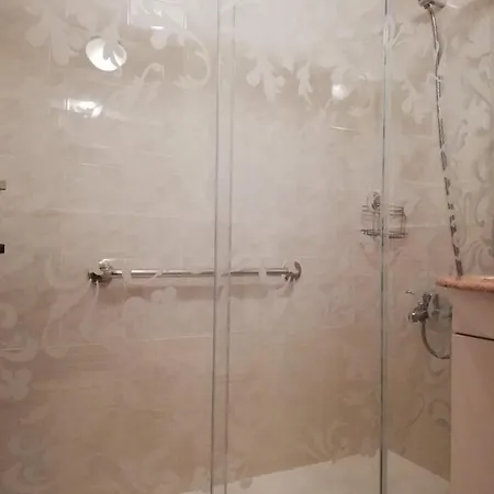 Telleria Con Parking Gratis 바라칼도